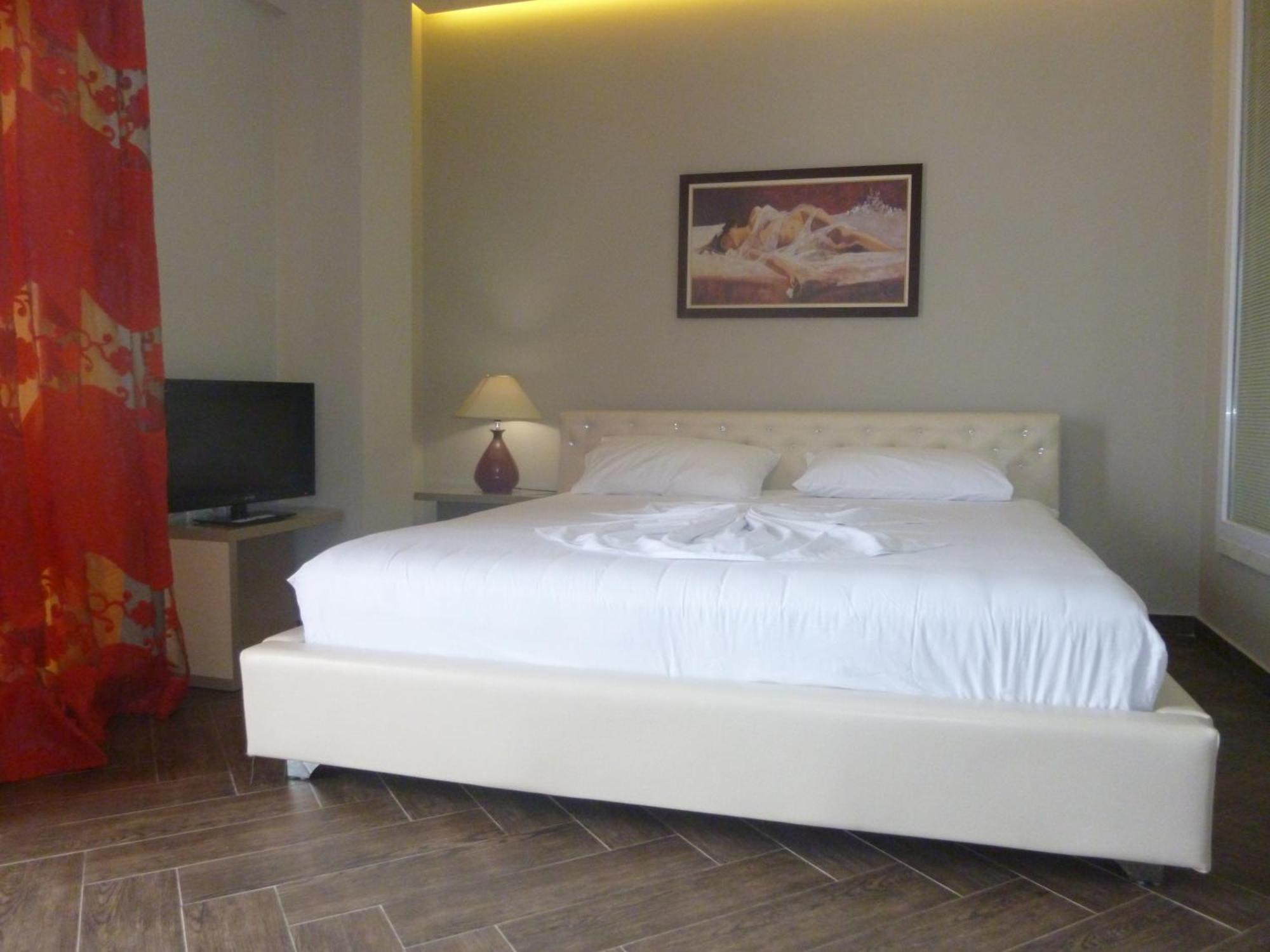 Villamaria Hotel Zvernec Екстер'єр фото