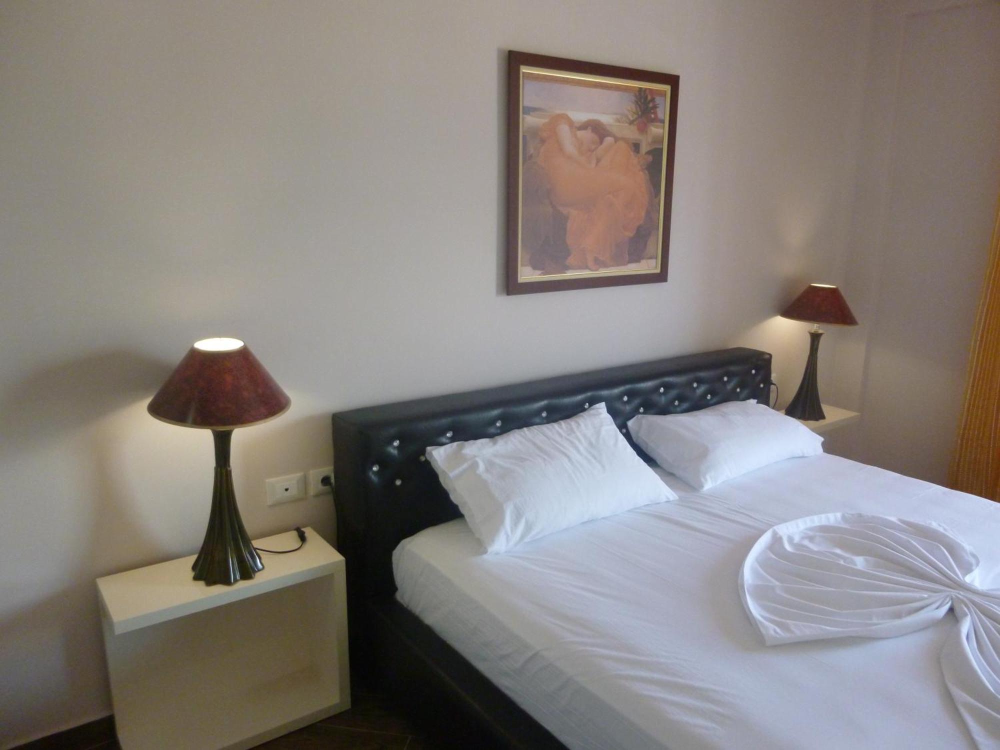 Villamaria Hotel Zvernec Екстер'єр фото